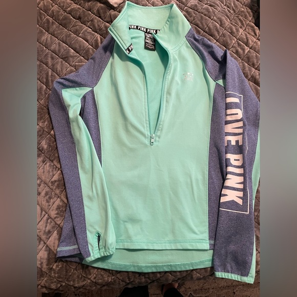 XS PINK Victoria Secret sport jacket with finger holes and back pocket. - Picture 6 of 6